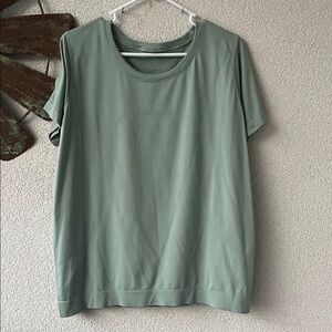 Women's Green Top